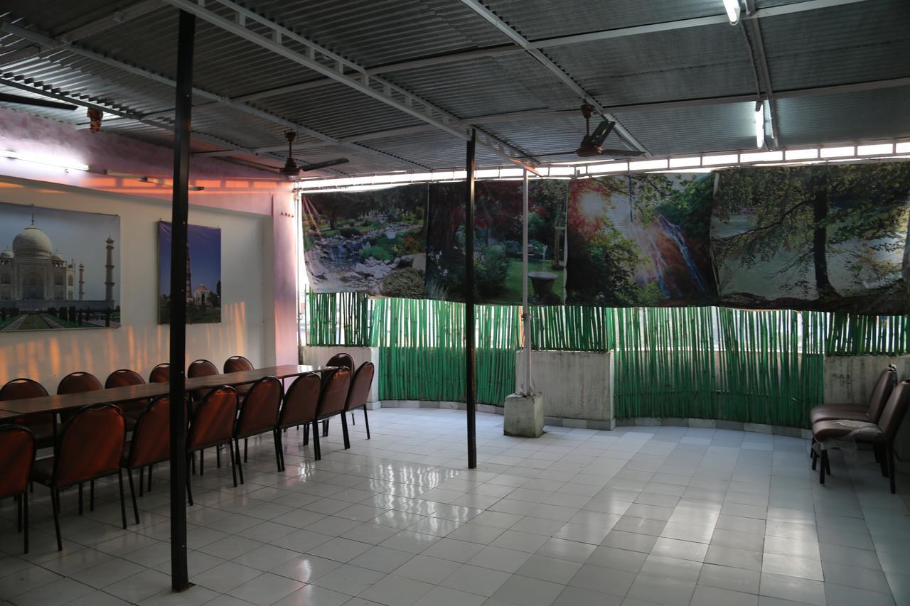 A New Delhi Hotel Orchid Garden Esterno foto