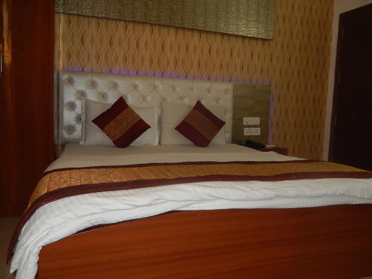 A New Delhi Hotel Orchid Garden Esterno foto